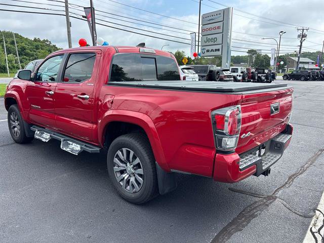 Used 2021 Toyota Tacoma Limited AWD/4WD image 3