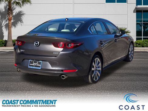 Used 2021 MAZDA MAZDA3 s image 6