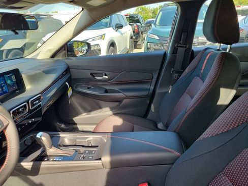 New 2026 Nissan Sentra SR w/ Floor Mat Package FWD image 16