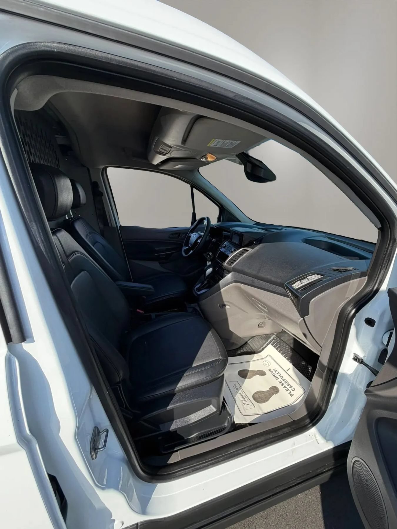 Used 2022 Ford Transit Connect XL FWD image 23