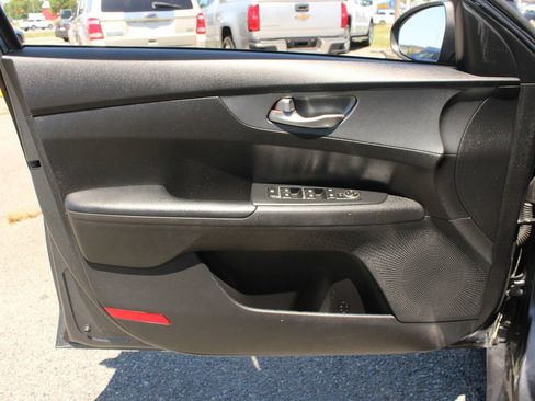Used 2021 Kia Forte LXS FWD image 15