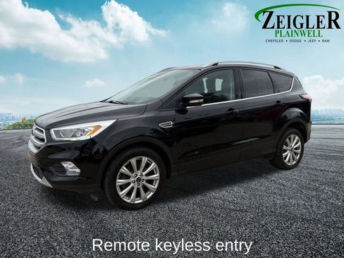 Used 2017 Ford Escape Titanium w/ Canadian Touring Package AWD/4WD image 2