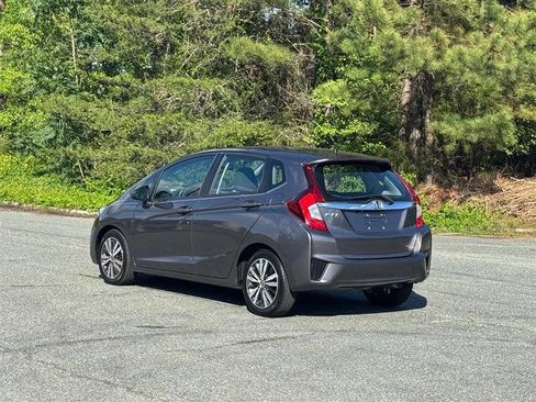 Used 2017 Honda Fit EX image 4