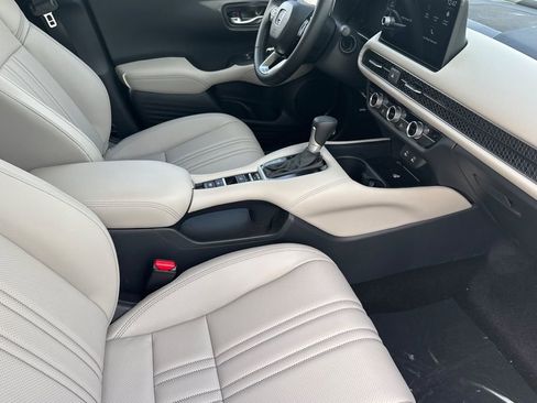 New 2026 Honda HR-V EX-L image 16