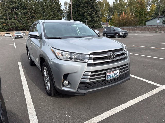 Used 2018 Toyota Highlander Limited AWD/4WD image 2