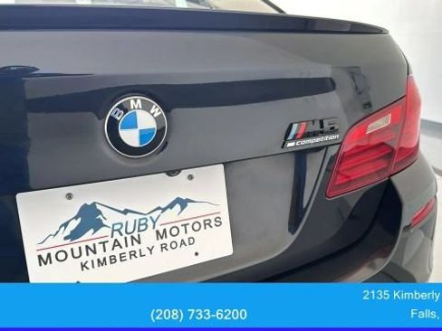 Used 2016 BMW M5 RWD image 26