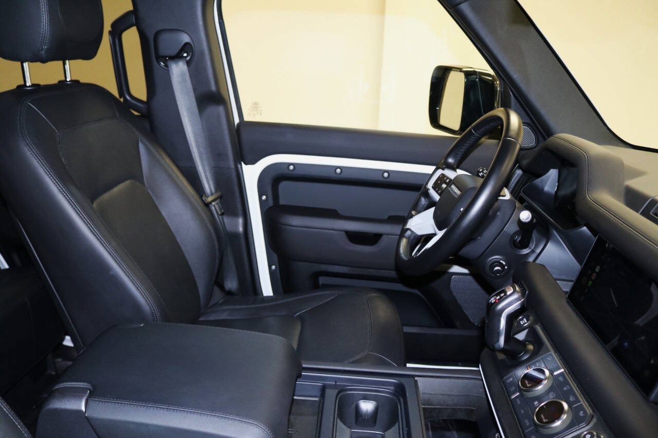 Used 2024 Land Rover Defender 110 S AWD/4WD image 89