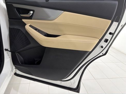 Certified 2023 Acura MDX SH-AWD w/ Technology Package image 23