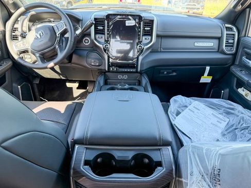 New 2026 RAM 2500 Laramie w/ Night Edition AWD/4WD image 28