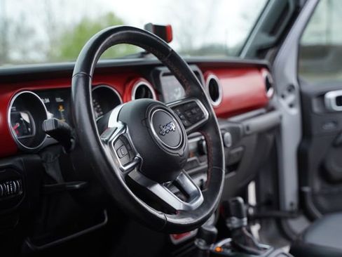 Used 2020 Jeep Gladiator Rubicon AWD/4WD image 27