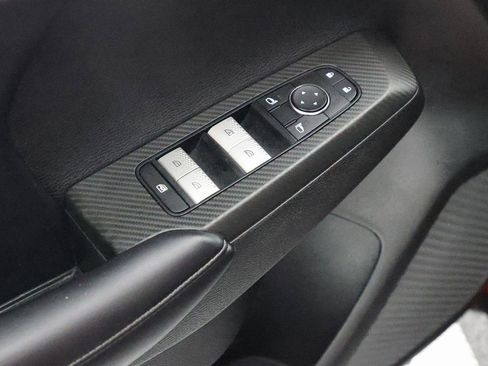 Used 2022 Mitsubishi Outlander SE image 18