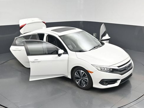 Used 2018 Honda Civic EX-L image 19