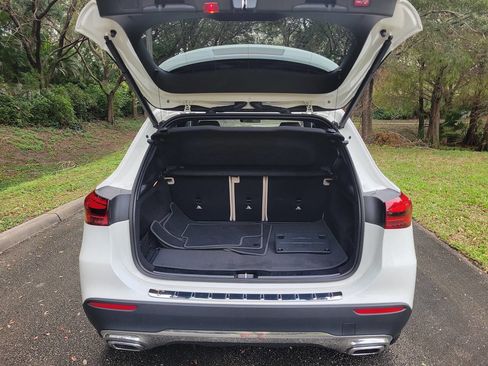 Used 2025 Mercedes-Benz GLA 250 4MATIC image 14