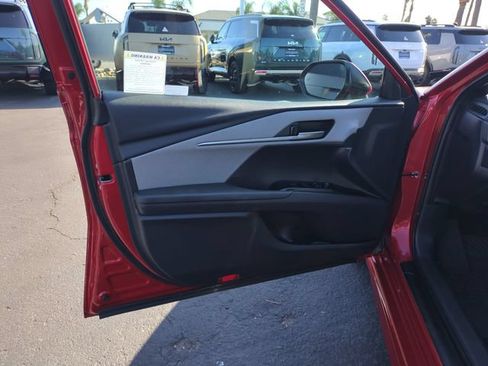 Used 2026 Toyota Camry SE w/ Convenience Package FWD image 11
