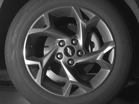 Used 2025 Chevrolet Trax LT FWD image 13