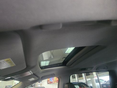 Used 2021 Honda Odyssey EX-L image 27