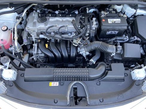 Used 2021 Toyota Corolla LE w/ Carpet Mat Package (TMS) FWD image 27