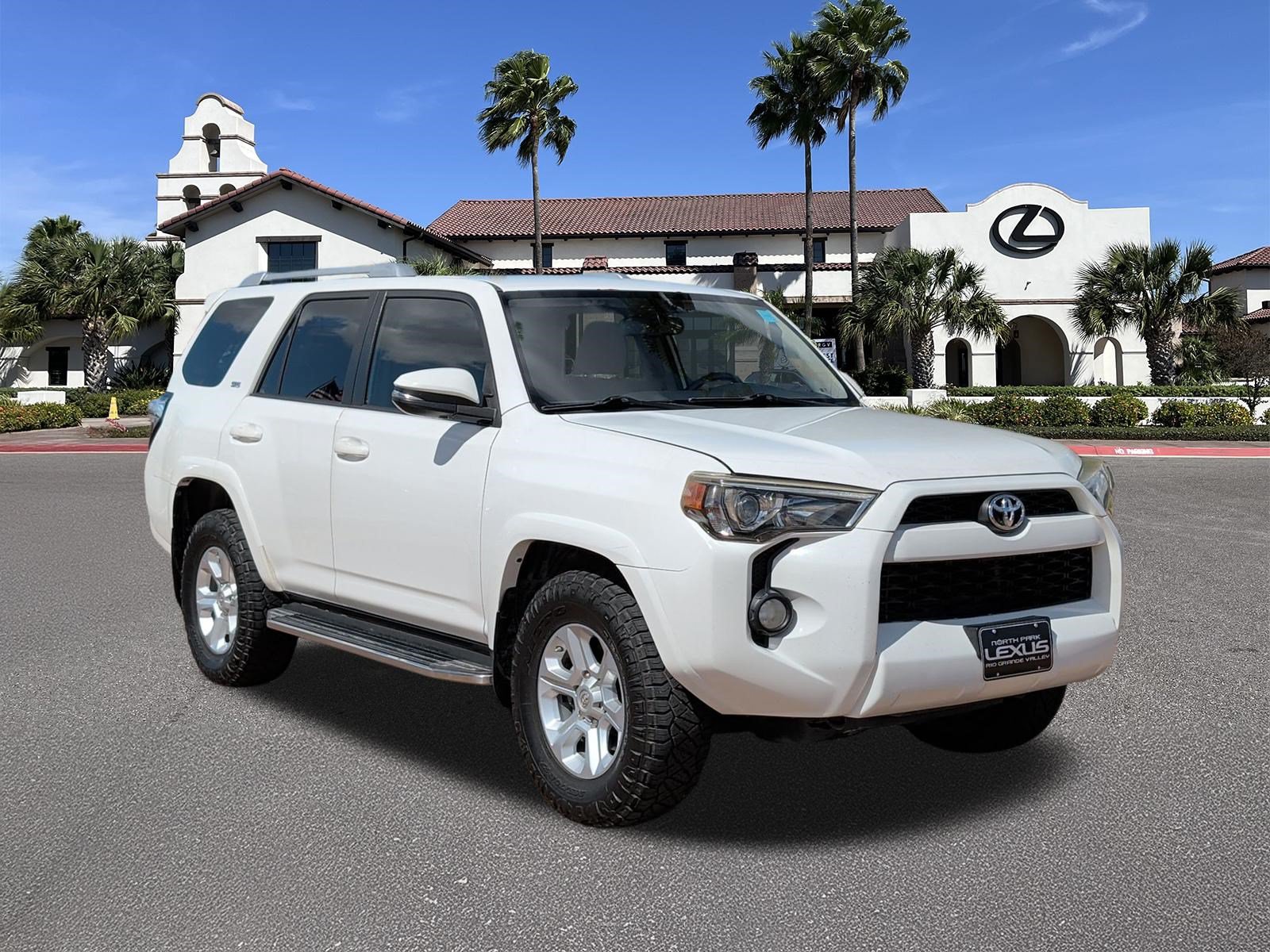 Used 2017 Toyota 4Runner SR5 Premium RWD image 1
