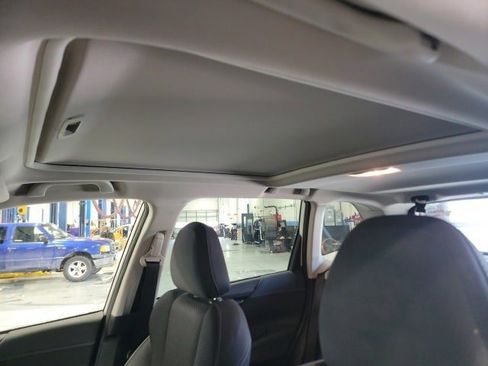 Used 2021 Subaru Forester Premium image 11