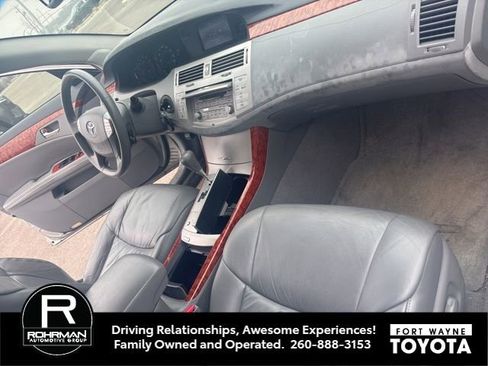 Used 2005 Toyota Avalon XLS image 8