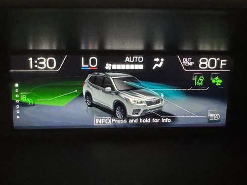 Used 2024 Subaru Forester Premium AWD/4WD image 13