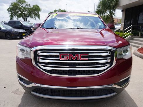 Used 2017 GMC Acadia SLE image 2