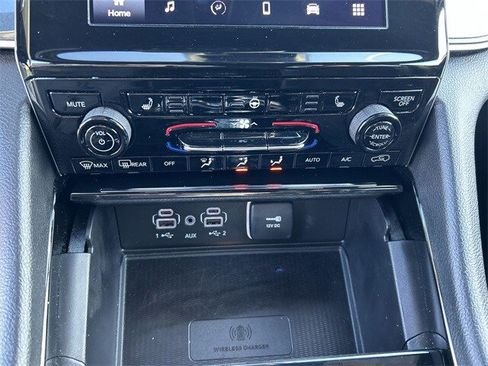 Certified 2023 Jeep Grand Cherokee Altitude image 21