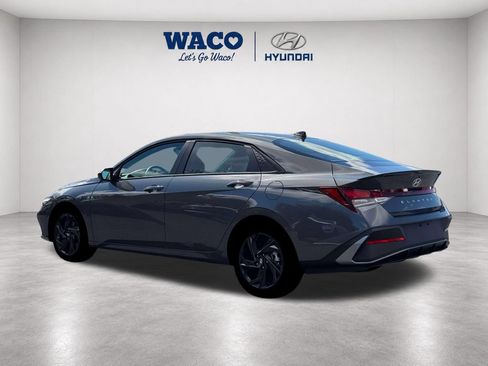 Used 2026 Hyundai Elantra Sport FWD image 6