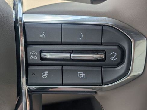 New 2026 GMC Yukon XL Denali w/ Denali Reserve Package RWD image 30