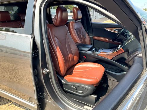 Used 2018 Lincoln MKX Reserve w/ Lincoln MKX Climate Package image 14