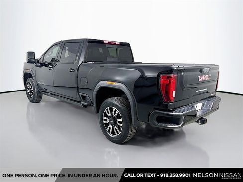 Used 2022 GMC Sierra 2500 AT4 w/ AT4 Premium Plus Package image 7