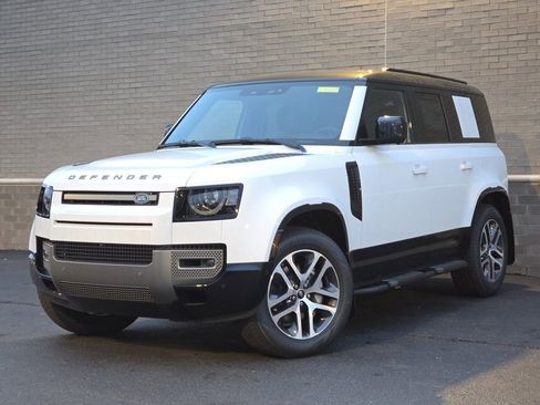 New 2025 Land Rover Defender 110 X-Dynamic SE AWD/4WD image 2
