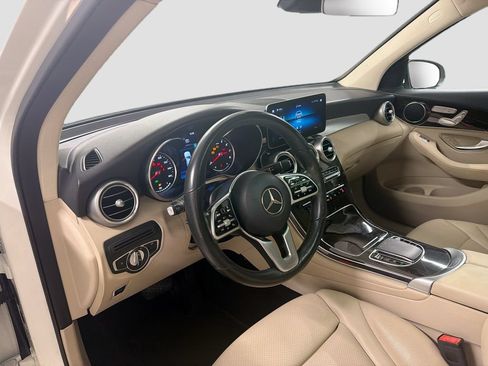 Certified 2022 Mercedes-Benz GLC 300 4MATIC image 4