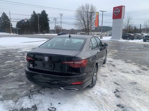 Used 2020 Volkswagen Jetta R-Line w/ R-Line Cold Weather Package image 7