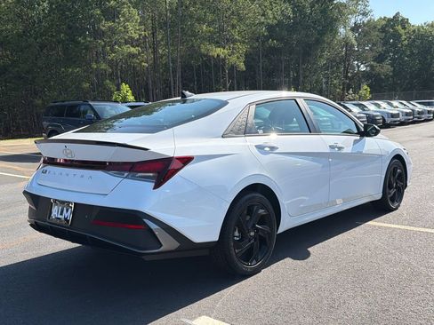 New 2026 Hyundai Elantra Sport FWD image 6