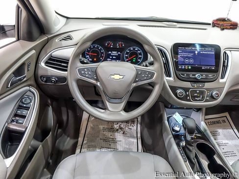 Used 2024 Chevrolet Malibu LS FWD image 17