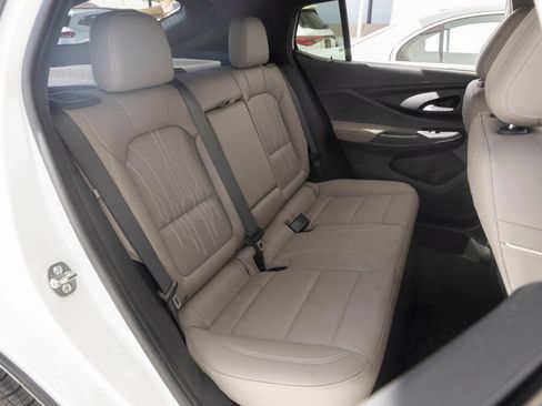 Used 2025 Buick Envista Avenir FWD image 23