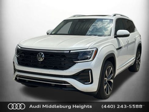 Used 2026 Volkswagen Atlas SEL Premium R-Line AWD/4WD image 3