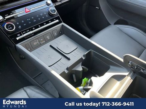 New 2025 Hyundai Santa Fe Calligraphy image 27