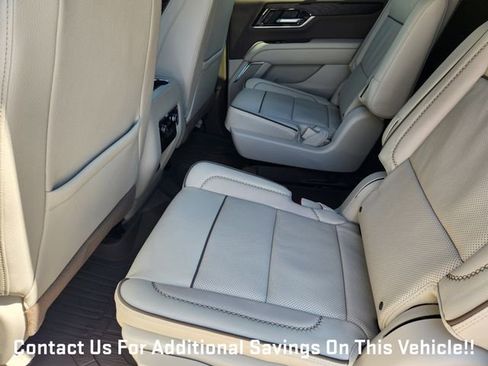 New 2026 GMC Yukon Denali w/ Sun & Power Step Package AWD/4WD image 21