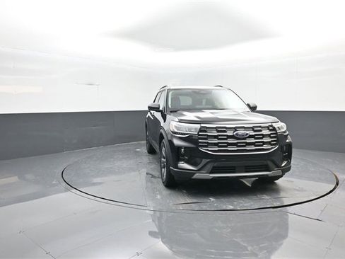 New 2026 Ford Explorer Active w/ Active Comfort Package image 2