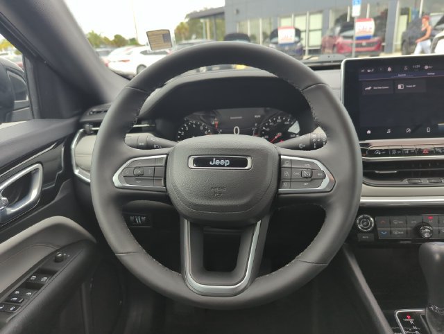 Used 2024 Jeep Compass Limited AWD/4WD image 25