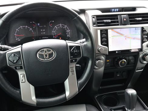 Used 2024 Toyota 4Runner SR5 Premium w/ Moonroof Package RWD image 17