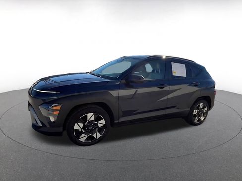 Used 2025 Hyundai Kona SEL image 8