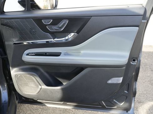Used 2020 Lincoln Corsair FWD image 32