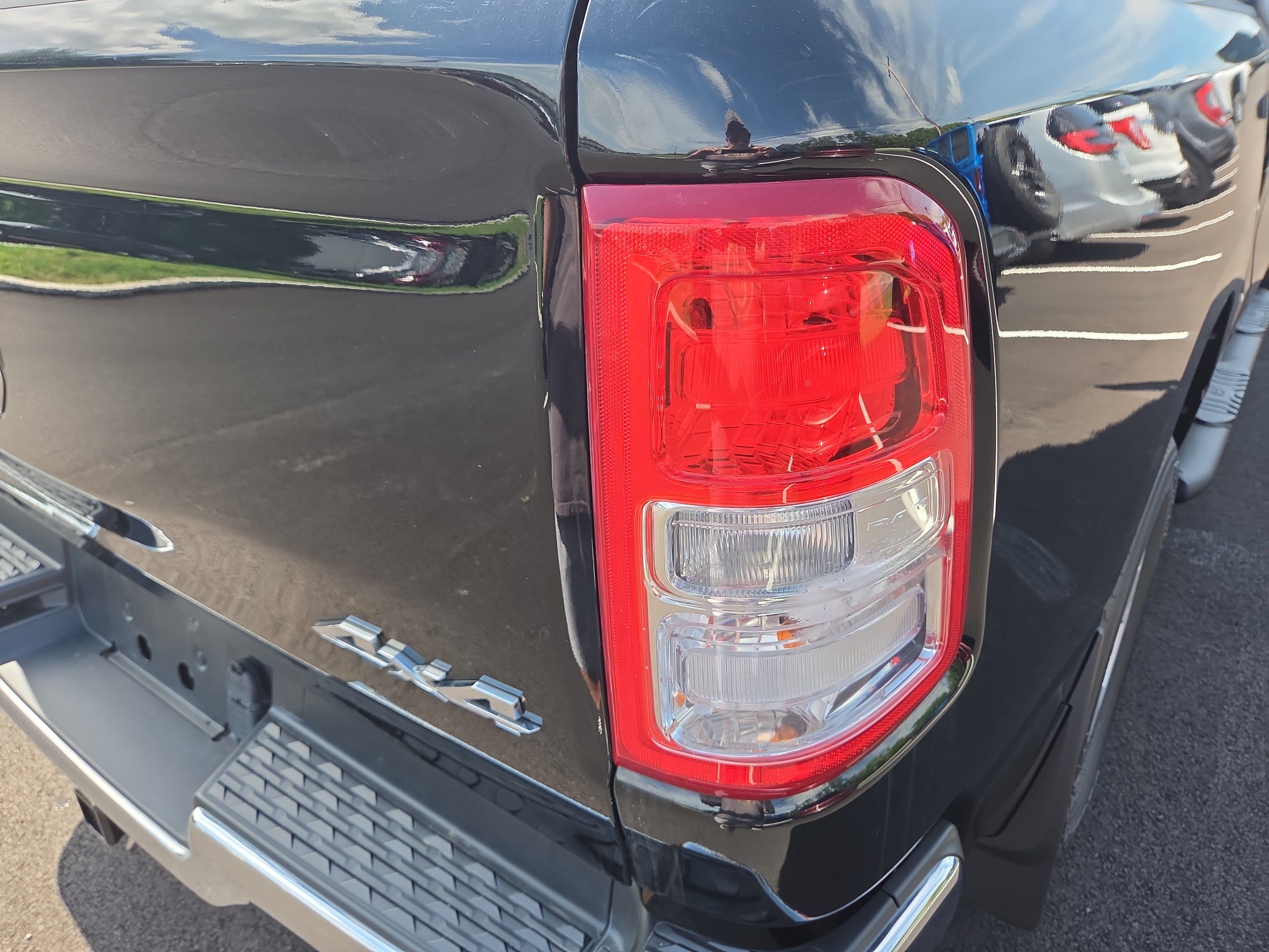 Used 2023 RAM 1500 Big Horn AWD/4WD image 14
