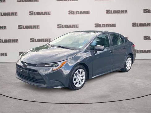 Used 2023 Toyota Corolla LE FWD image 1