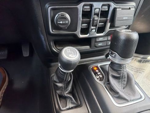 Used 2024 Jeep Wrangler Unlimited Sport AWD/4WD image 55