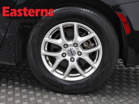 Used 2023 Chrysler Pacifica Touring-L FWD image 33