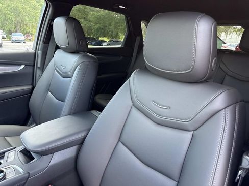 New 2026 Cadillac XT5 Luxury w/ LPO, Floor Liner Package FWD image 21